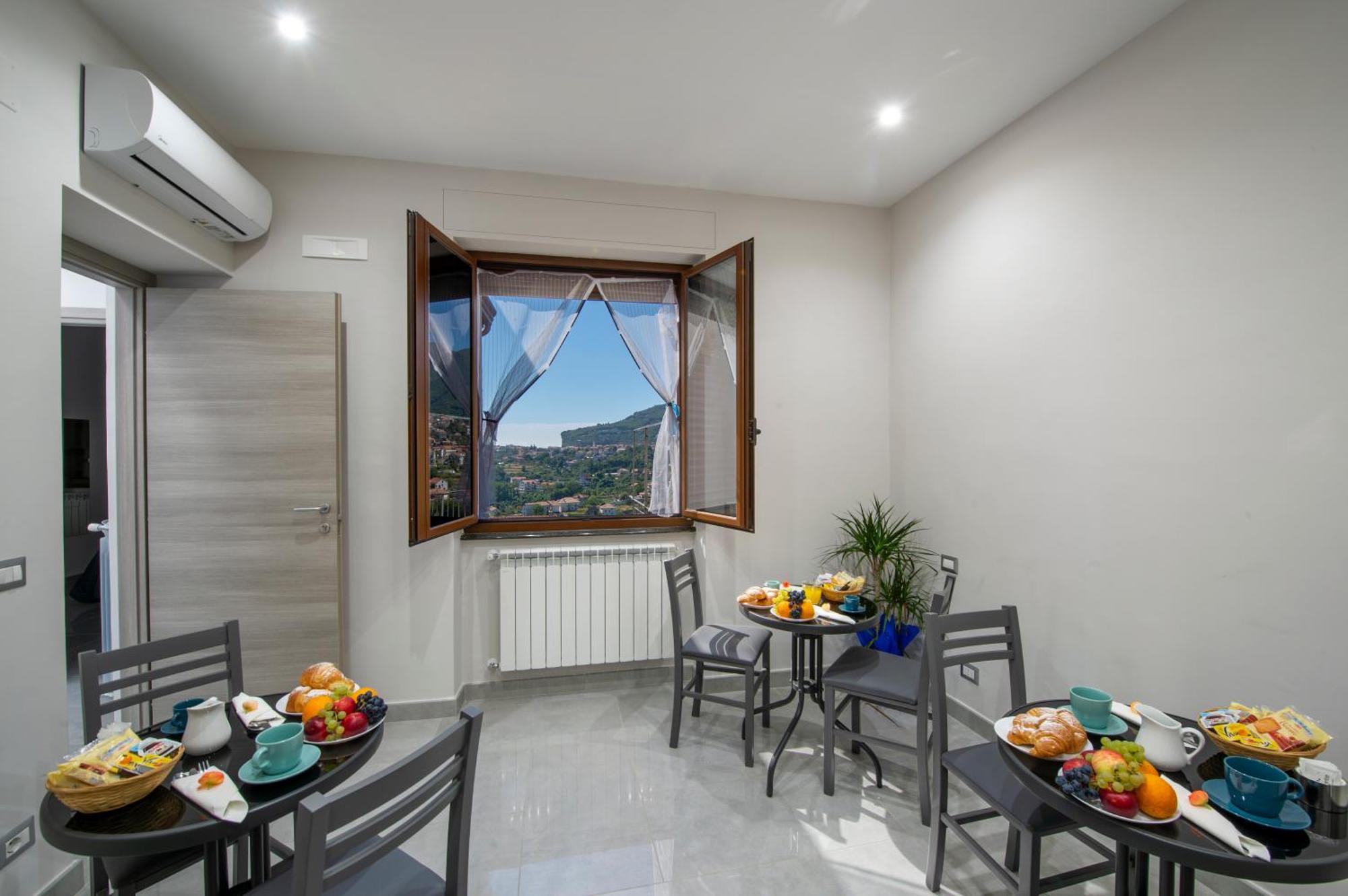 Raggio Di Sole Bed & Breakfast อาเจโรลา ภายนอก รูปภาพ